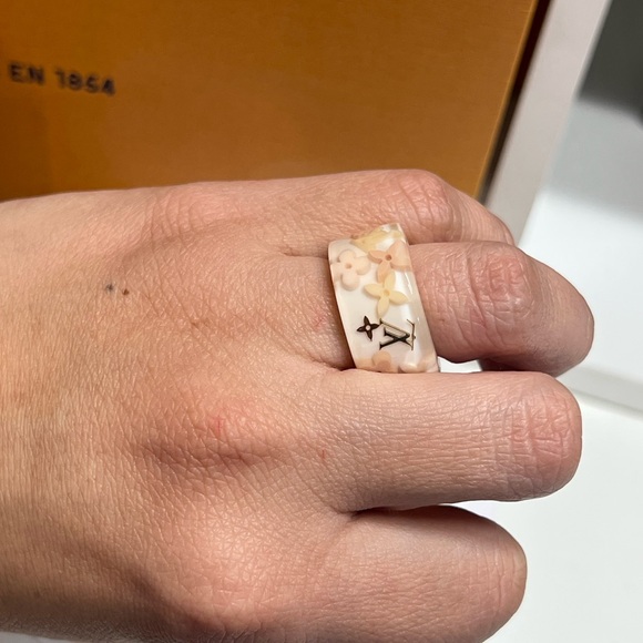 🔥🔥 Authentic LOUIS VUITTON Berg Farandole Ring Size M - Picture 7 of 9